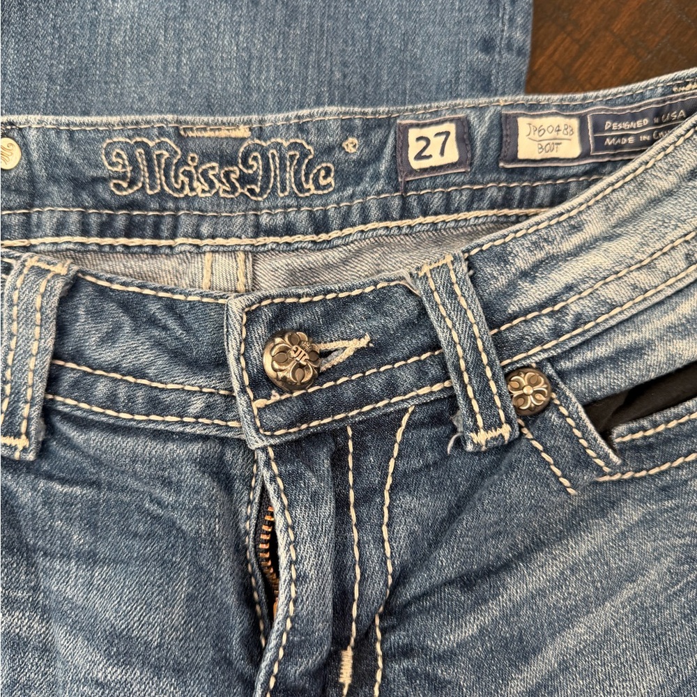 Miss Me Women's Faded Blue Boot Cut Jeans - Picture 3 of 8